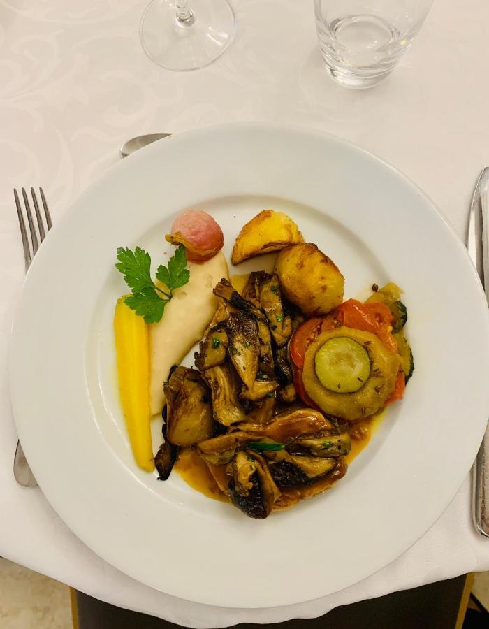Logis Hotel Restaurant Les Minotiers Mirepoix  Exterior photo